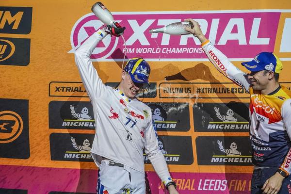 Bou wins in Leeds by a single point over Harry Hemingway