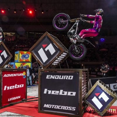 x-trial26_r7_barcelona_busto__ps-2.jpg