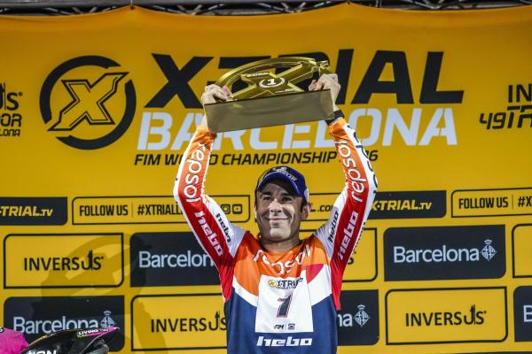 x-trial26_r7_barcelona_podium_107288_ps.jpg