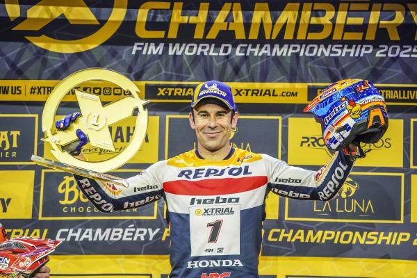 x-trial25_r2_podium_ps102251_ps.jpg