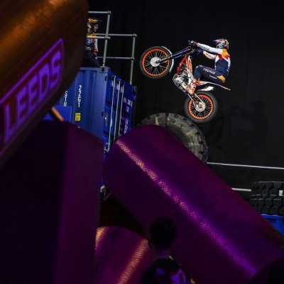 x-trial26_r6_bou-103087_ps.jpg