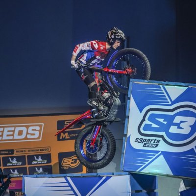x-trial26_r6_dufrese-100700_ps.jpg