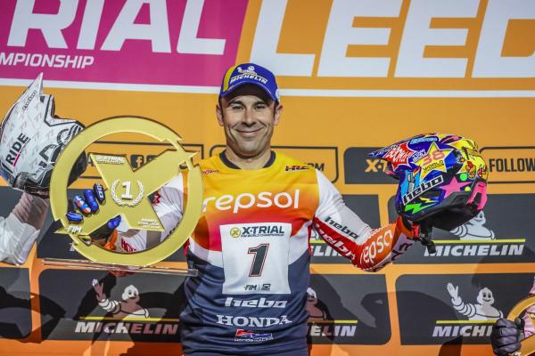 x-trial26_r6_podium-105100_ps.jpg