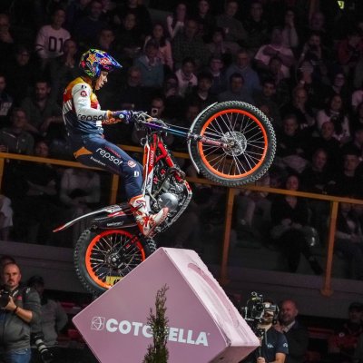 x-trial26_r5_bou_106014_ps.jpg